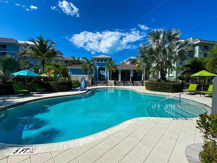 Apartamento Seas The Day By Coastal Chic Vacations Bradenton Exterior foto